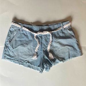 Cute shorts !